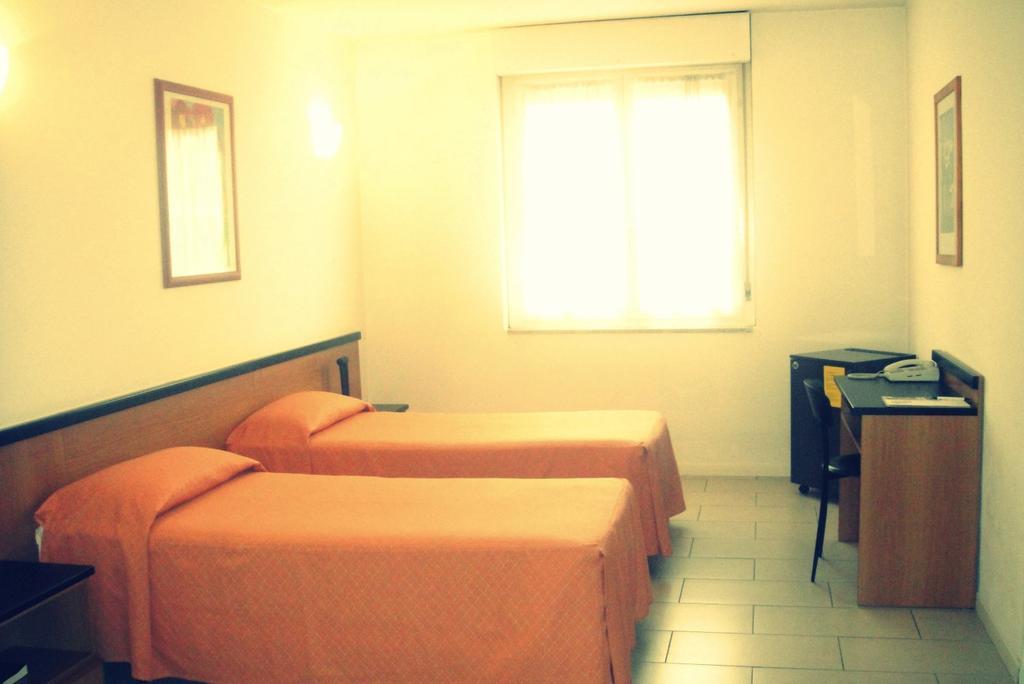 מילאנו Hotel Scala Nord חדר תמונה